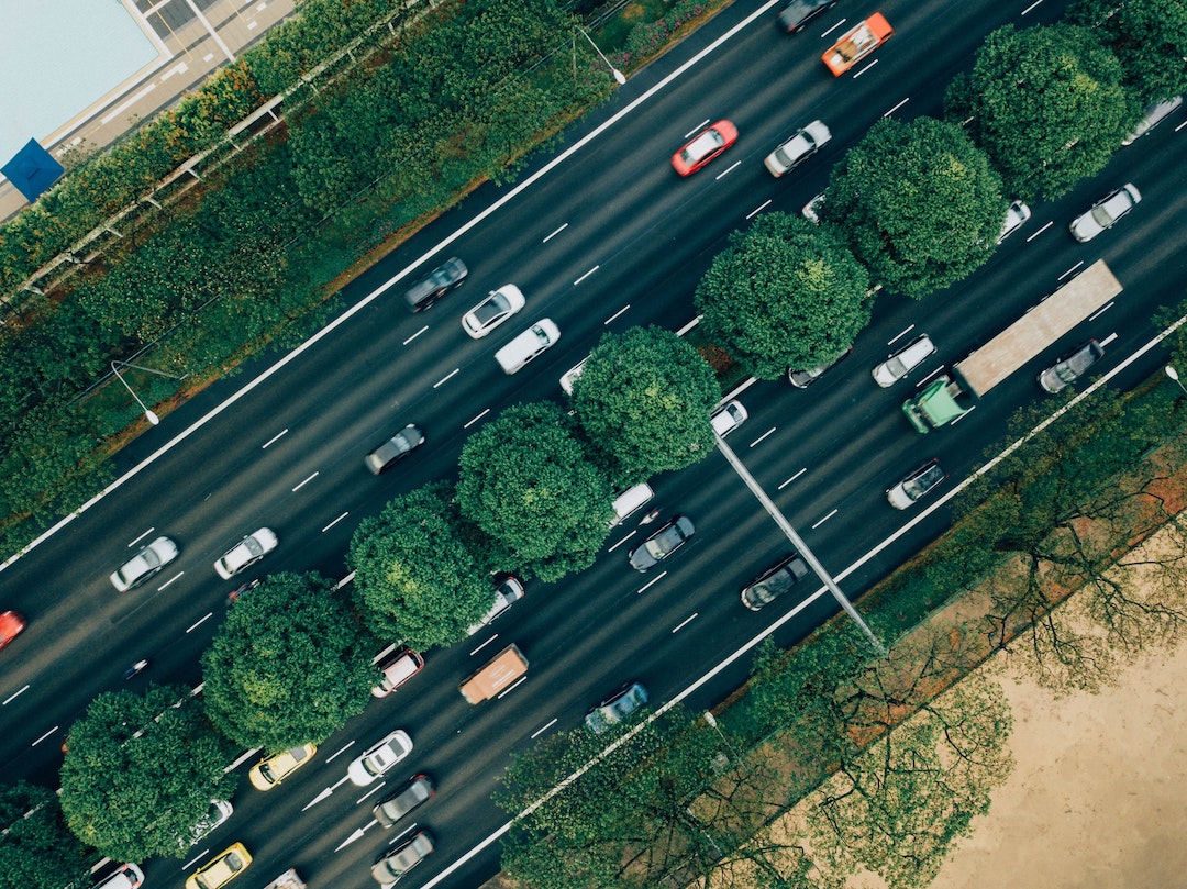 singapore-street-from-above-chuttersnap-d271d_SOGR8-unsplash