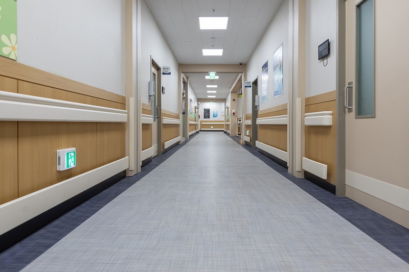 hospital-hallway-5979689_1920