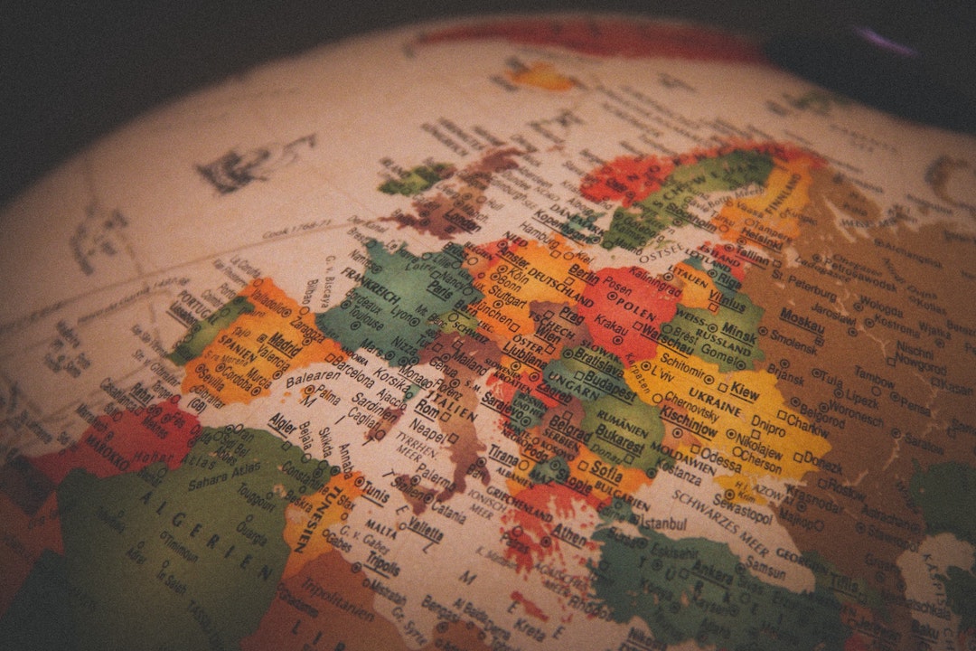 europe-map-globe-christian-lue-7dEyTJ7-8os-unsplash