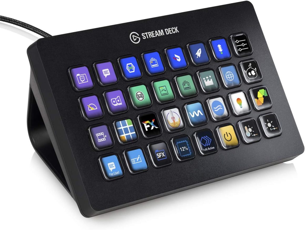 dotlah.com_07_your-go-to-loadout-for-streamers-including-those-into-gaming